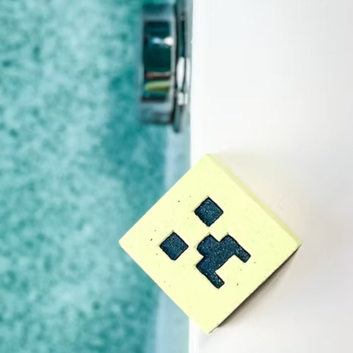 Bath bomb with Minecraft video game figurine BON BAIN