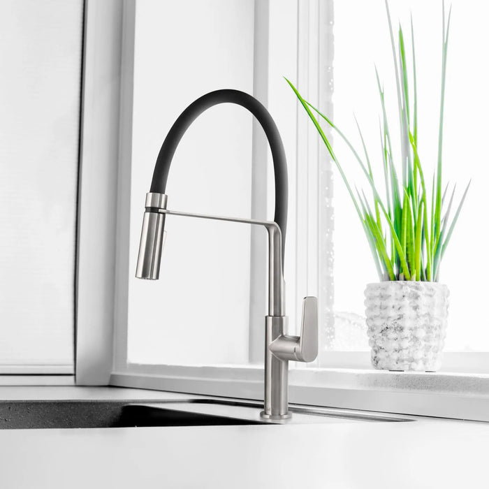 Mythic kitchen faucet — Plomberie Mascouche